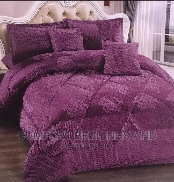 Six Peice Bedcover Maroon 6*6