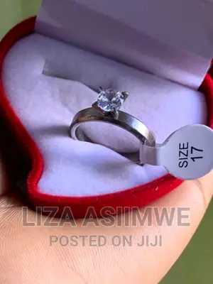 Engagement Ring Available at a Good and Affordable Price