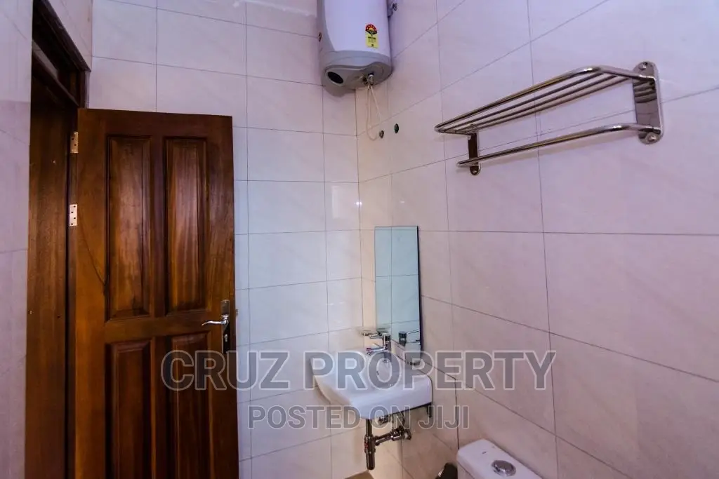 Condominium Units Apartment for Sale