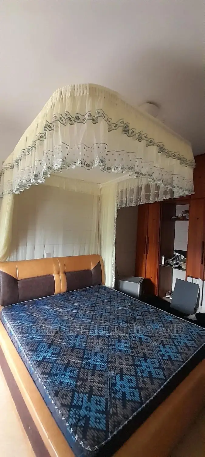 Luxury Wall Mount Mosquito Net Cream