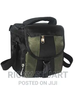 Deluxe Digital Camera Case Bag WTH Padded Interior