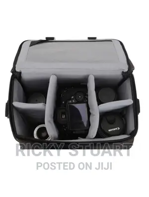 Deluxe Digital Camera Case Bag WTH Padded Interior