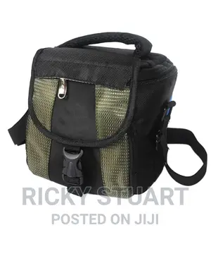 Deluxe Digital Camera Case Bag WTH Padded Interior
