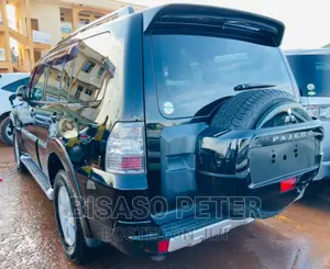Mitsubishi Pajero 2014 Black