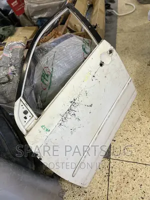 Toyota Allex / Runx Front Door Shell