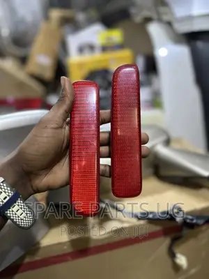 Premio Super 1998 - 2001 Rear Bumper Reflectors