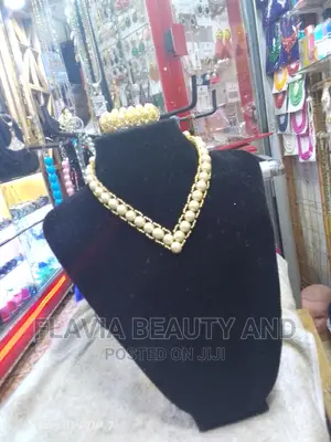Beaded Simple Necklace