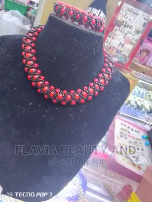 Pearl Round Beaded Necklace