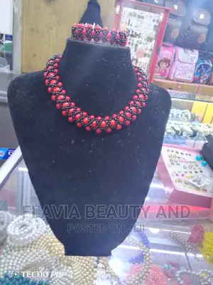 Pearl Round Beaded Necklace