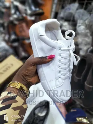 Trainers Sports Shoes