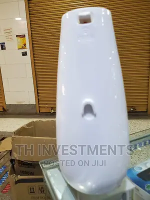 Automatic Air Freshener With One I Inside