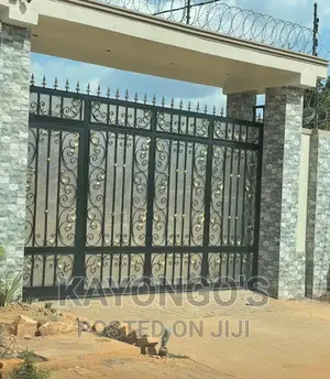 Sliding Gate