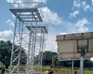 Stand Tanks