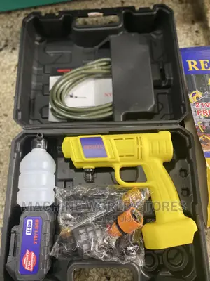 Cordless Pressure Washer