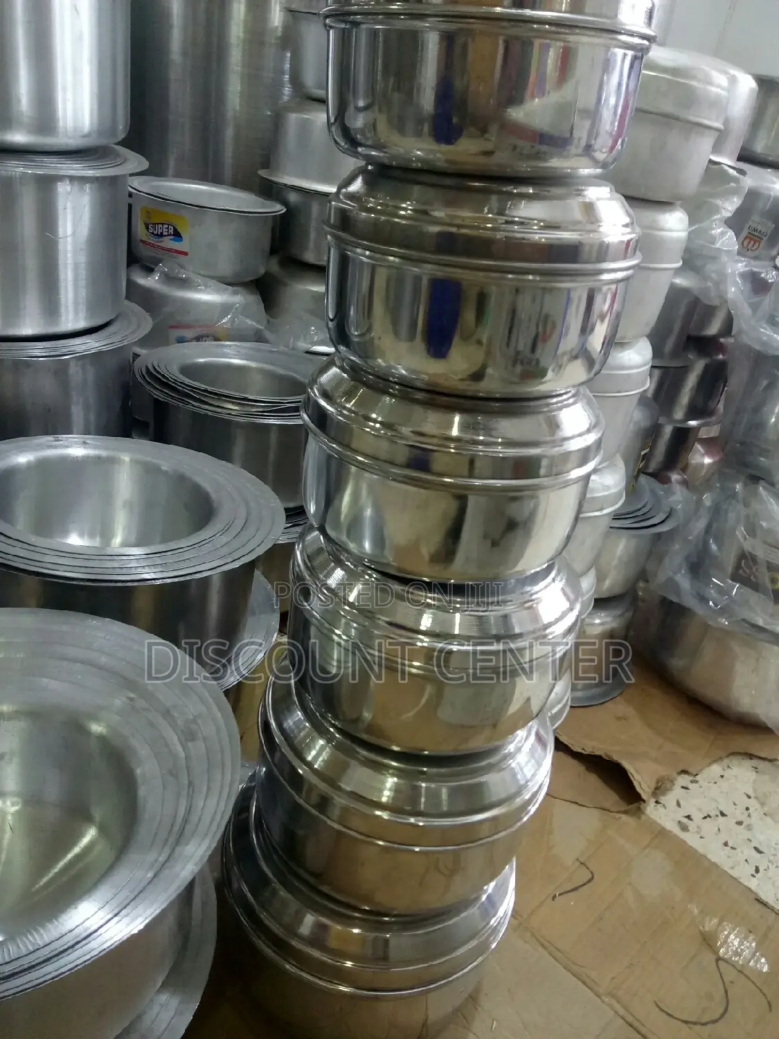 Shinny Steel Pots ( Boxes for Cooking)