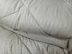 6x6 King Size Stripped Duvets With Bedsheet 2 Pillowcases
