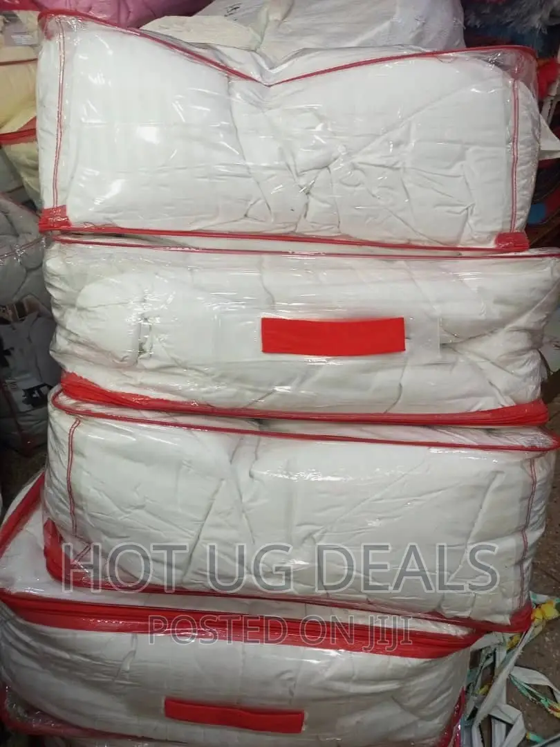 6x6 King Size Stripped Duvets With Bedsheet 2 Pillowcases