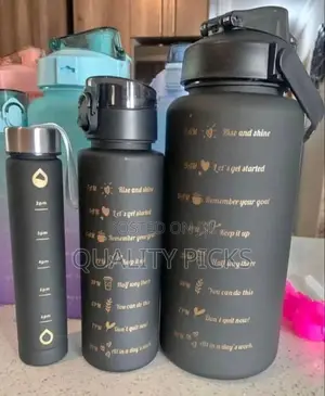 Black Water Bottle Set