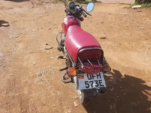 Bajaj Boxer 100 2022 Red