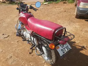 Bajaj Boxer 100 2022 Red
