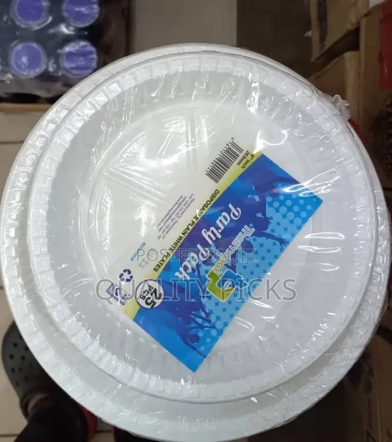 Disposable Plastic Plates