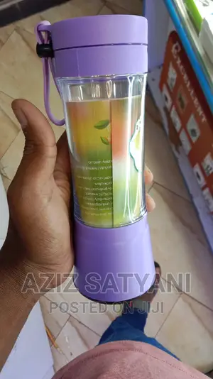 USB Electric Fruit Juicer Handy Smooth Maker Blnder Rechable