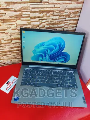 Laptop Lenovo ThinkBook 15 8GB Intel Core I5 HDD+SSD 256GB
