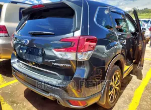 Subaru Forester Premium AWD 2019 Blue