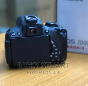 Canon 700D