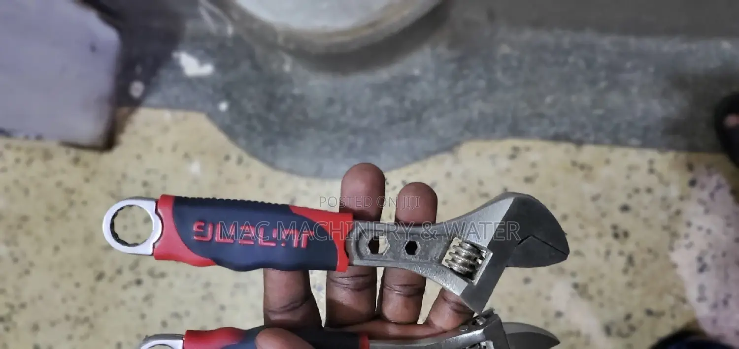 Adjustable Spanner
