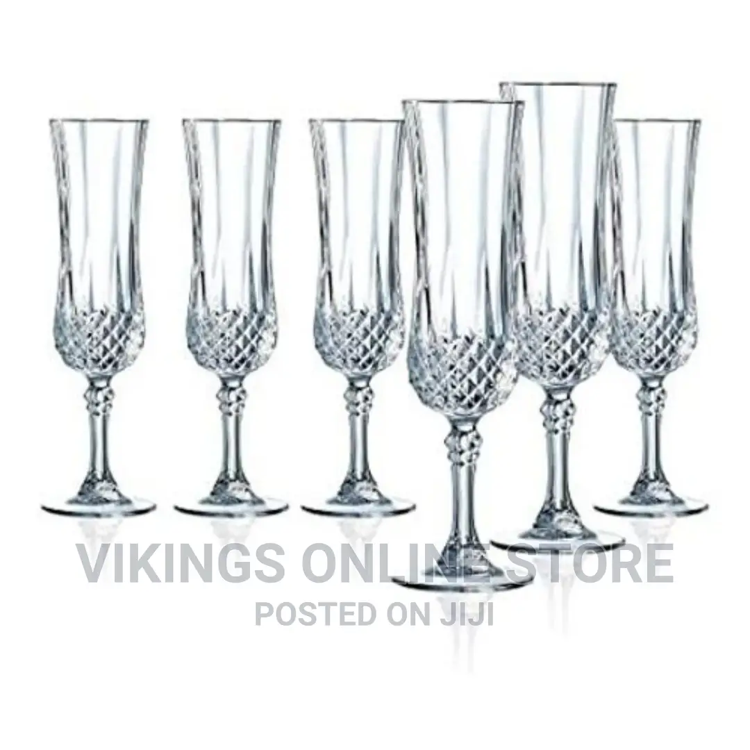 6 Pieces of Diamond Champaign Flute Wine Glasses- Clear