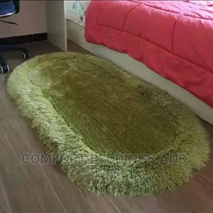 Fluffy Oval Bedrunner/ Doormat Green
