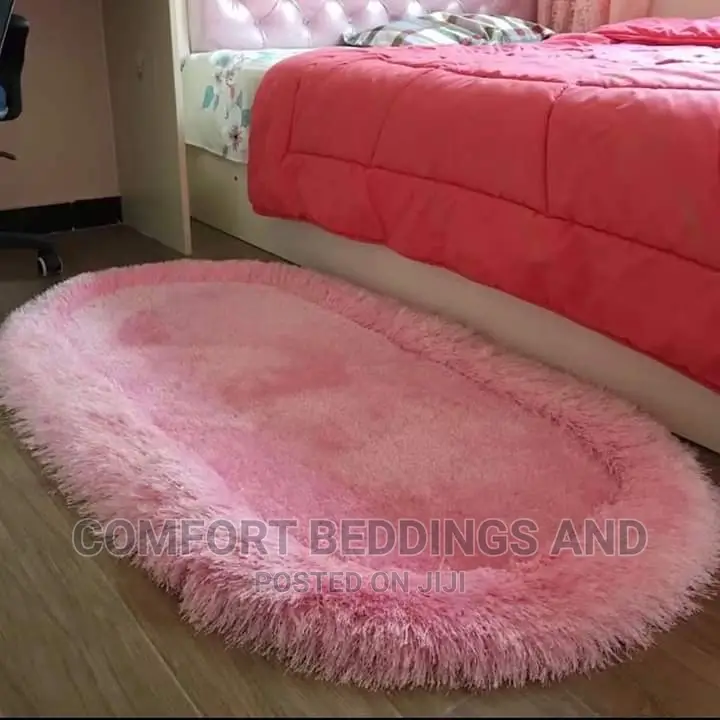 Long Oval Doormat/ Bedrunner Pink