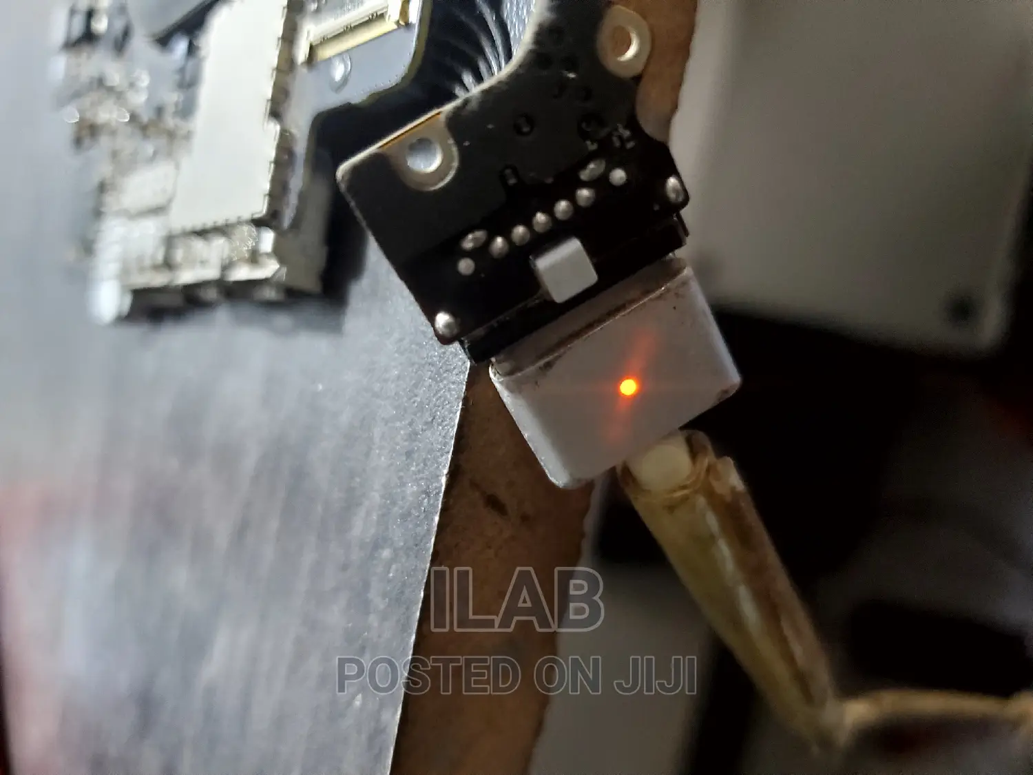 Macbook Not Charging
