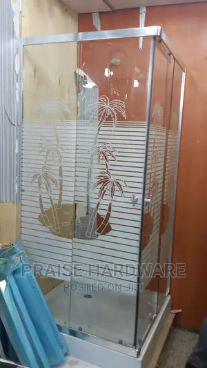 Palm Square Shower Carbin