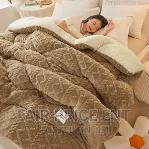 Full Set of Woolen Duvet.6x6.( Brown)