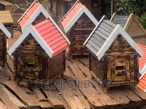 Mmaltese Dog House