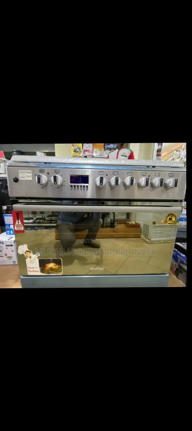 Cooker 4 Gas , 2 Electric and Oven