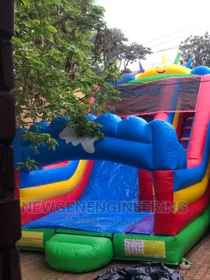 Bouncing Castle Trampoline Puppetshow
