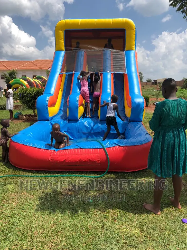 Bouncing Castle Trampoline Puppetshow