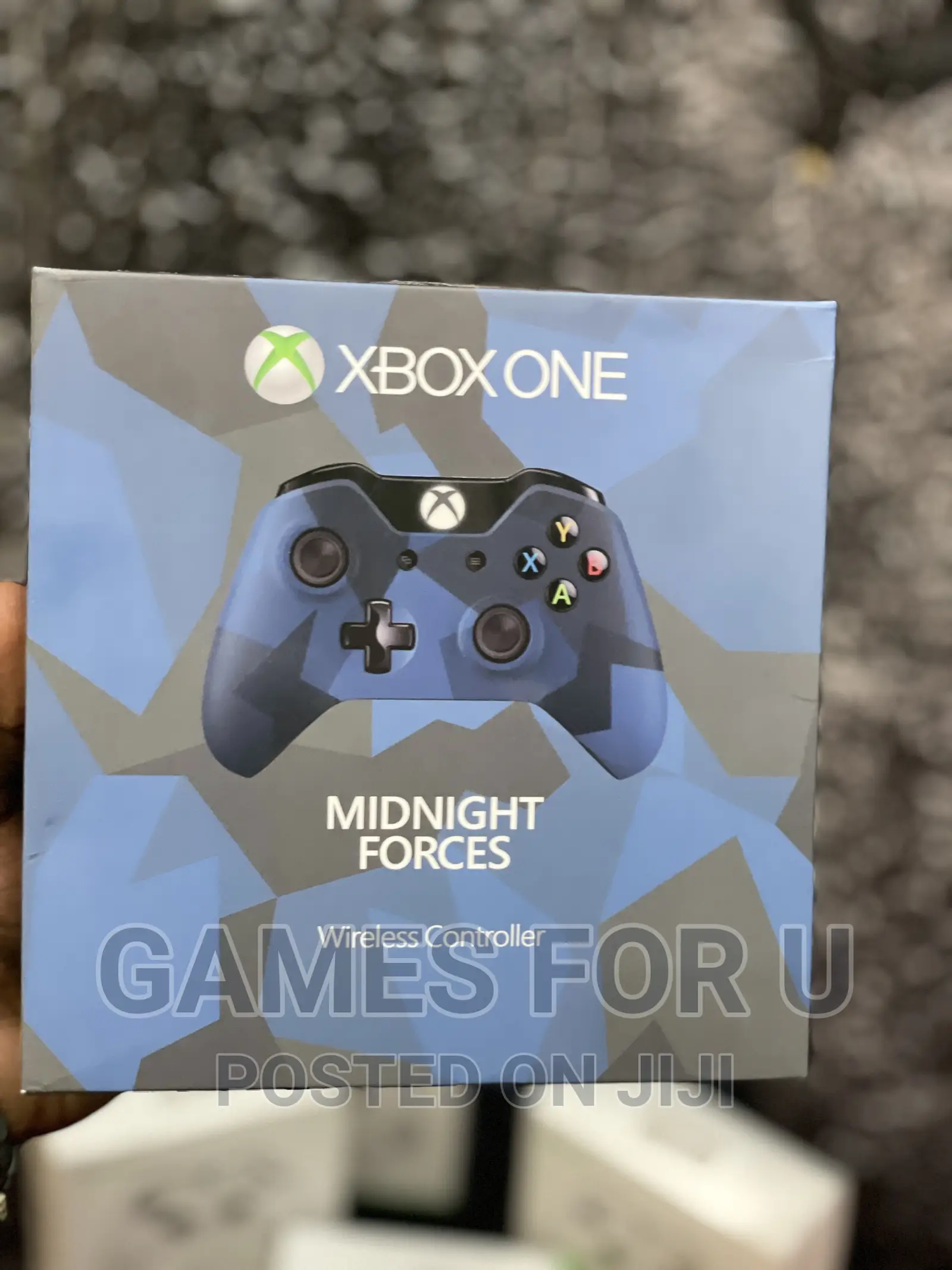 Xbox One Midnight Forces Blue Pad