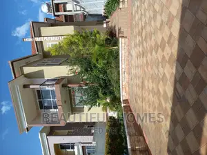 Furnished 4bdrm Duplex in Kira Tarmack, Central Division for sale
