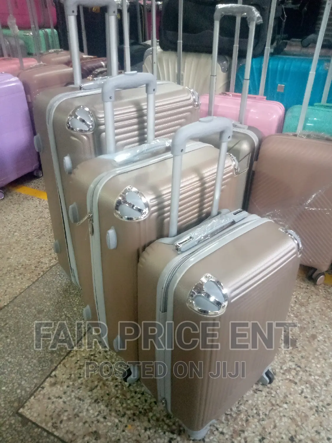 Classy Plastic Suitcases.Full Set( Silver)