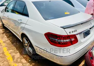 Mercedes-Benz E300 2011 White