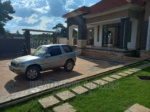 Furnished 4bdrm House in Kira Mamerito for sale