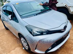 Toyota Vitz 1.3 AWD 5dr 2014 Silver