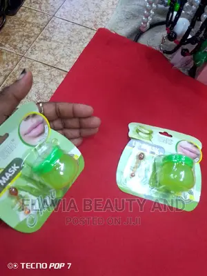 USHAS Lip Mask