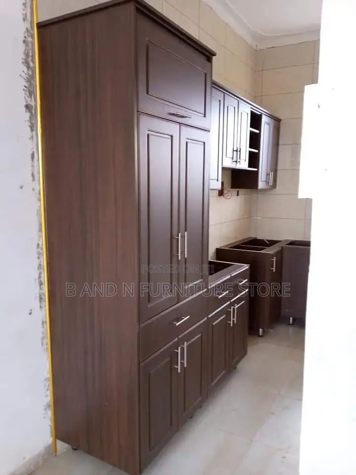 Excellent Kitchen Unit in Different Levels