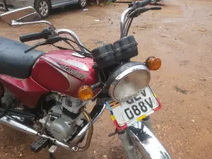 Bajaj Boxer 100 2018 Red