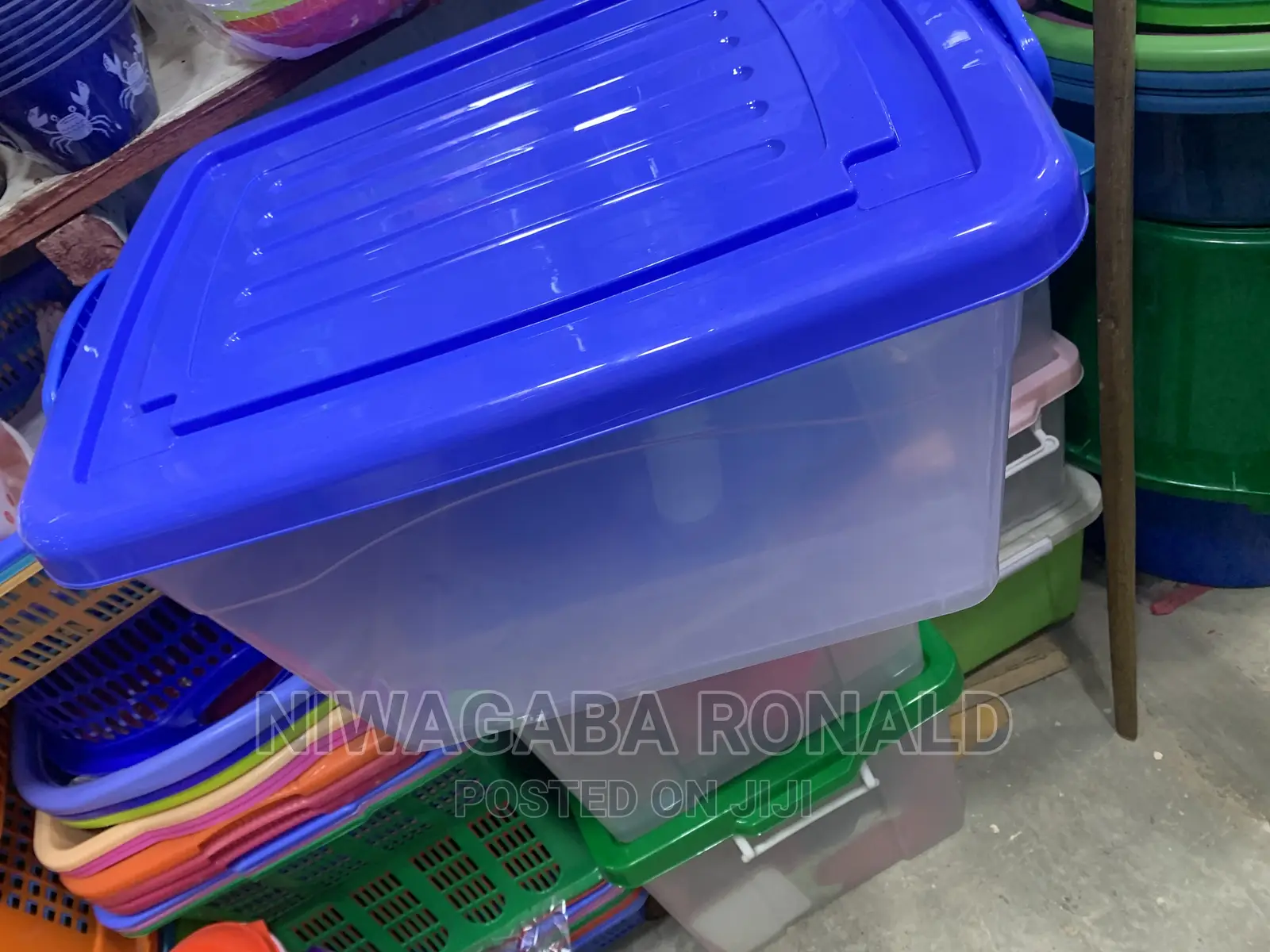 10L Plastic Storage Containers